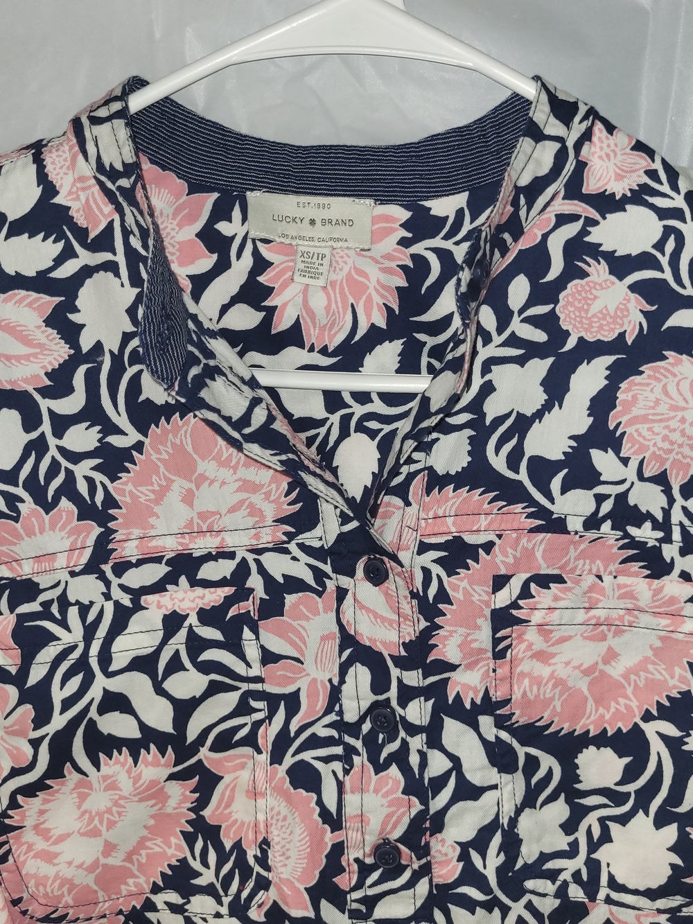 Lucky Brand Navy Button-Down Wome's Shirt with Pink Floral Print XS
